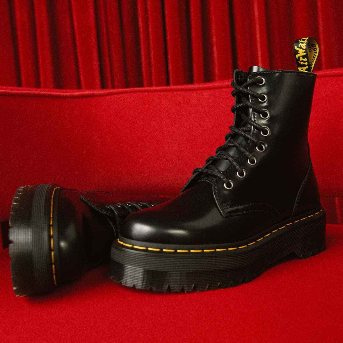 Dr. Martens Jadon Boots Platform נעלי ד"ר מרטינס גיידון