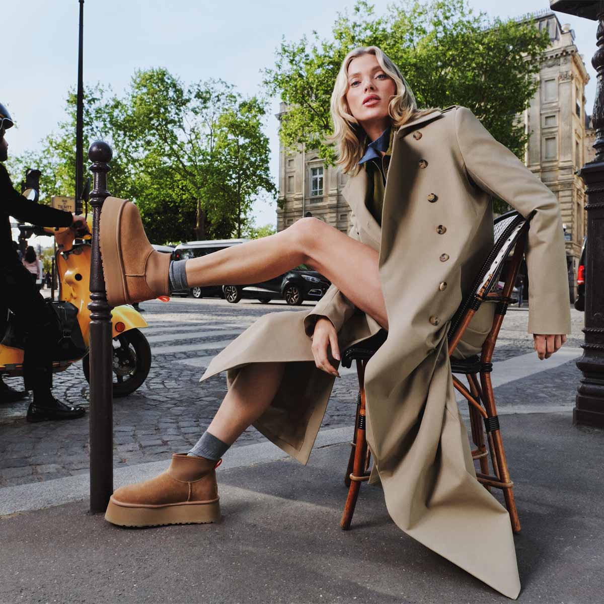 UGG Classic Mini Dipper Chestnut מגפי נשים קלאסיק מיני דיפר חום