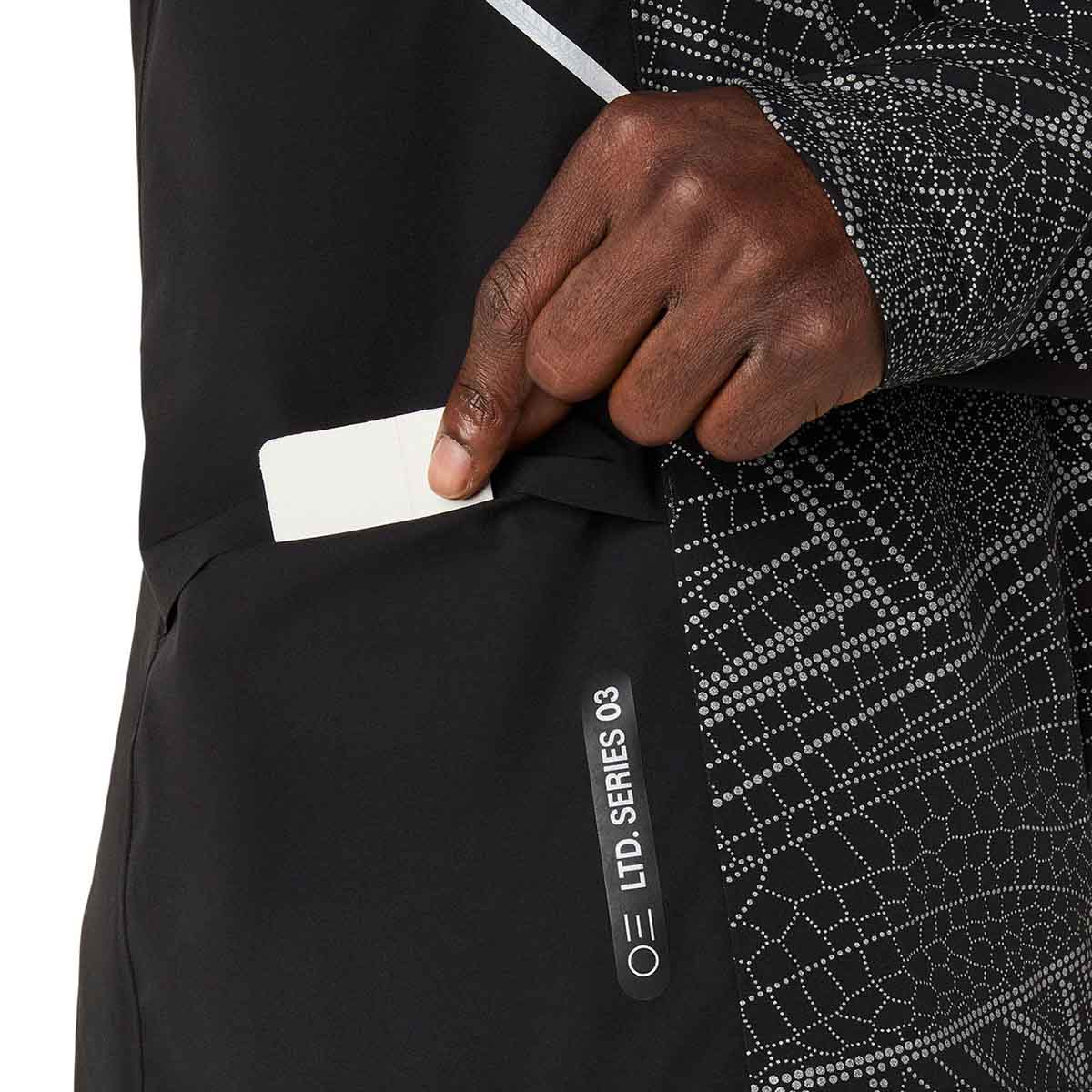 Asics Limited Series Lite-Show Jacket Man Performance Black ג'קט ריצה לגברים