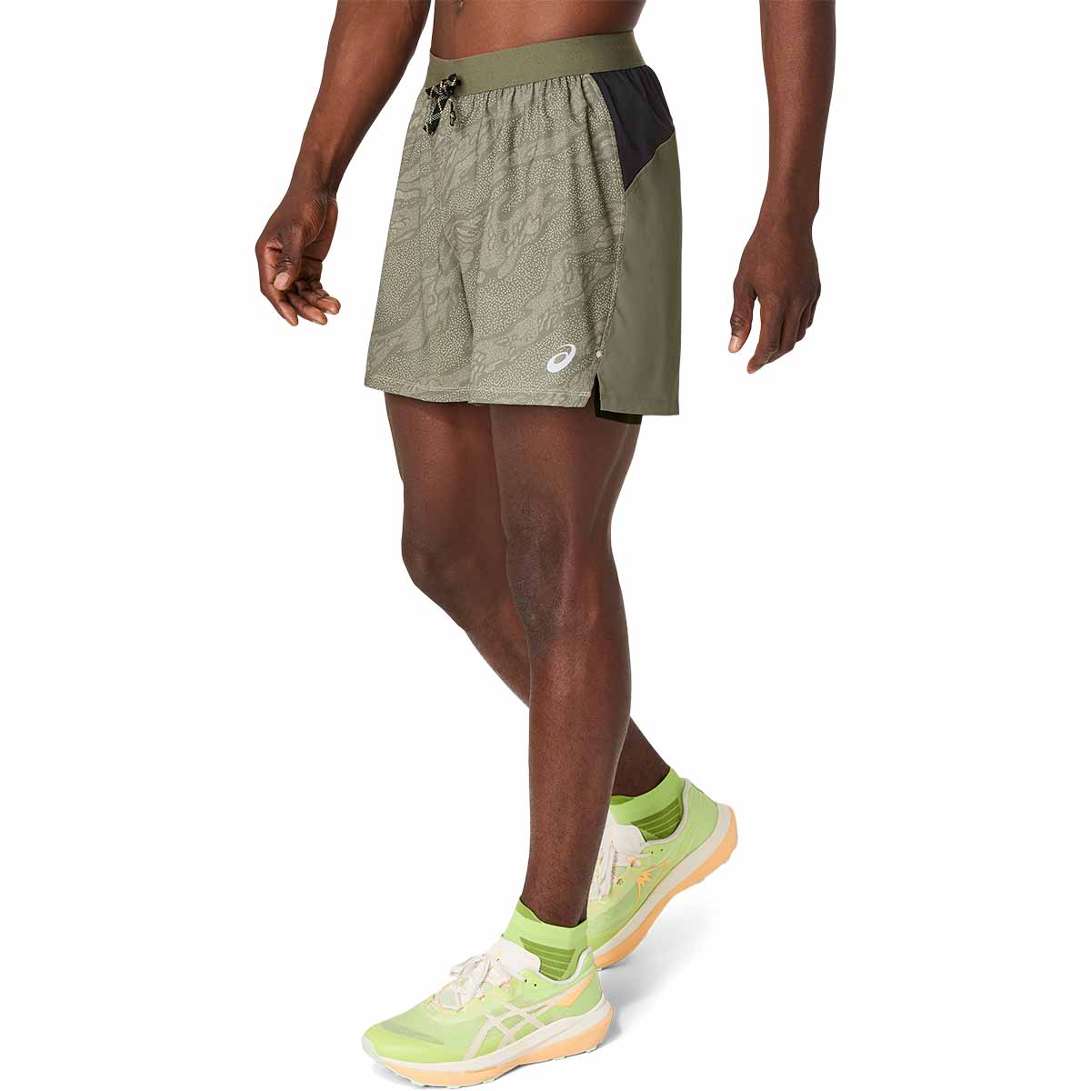 Asics Fujitrail All Over Print 5In Short Men Man Mantle Green מכנסי ריצה קצרות לגברים