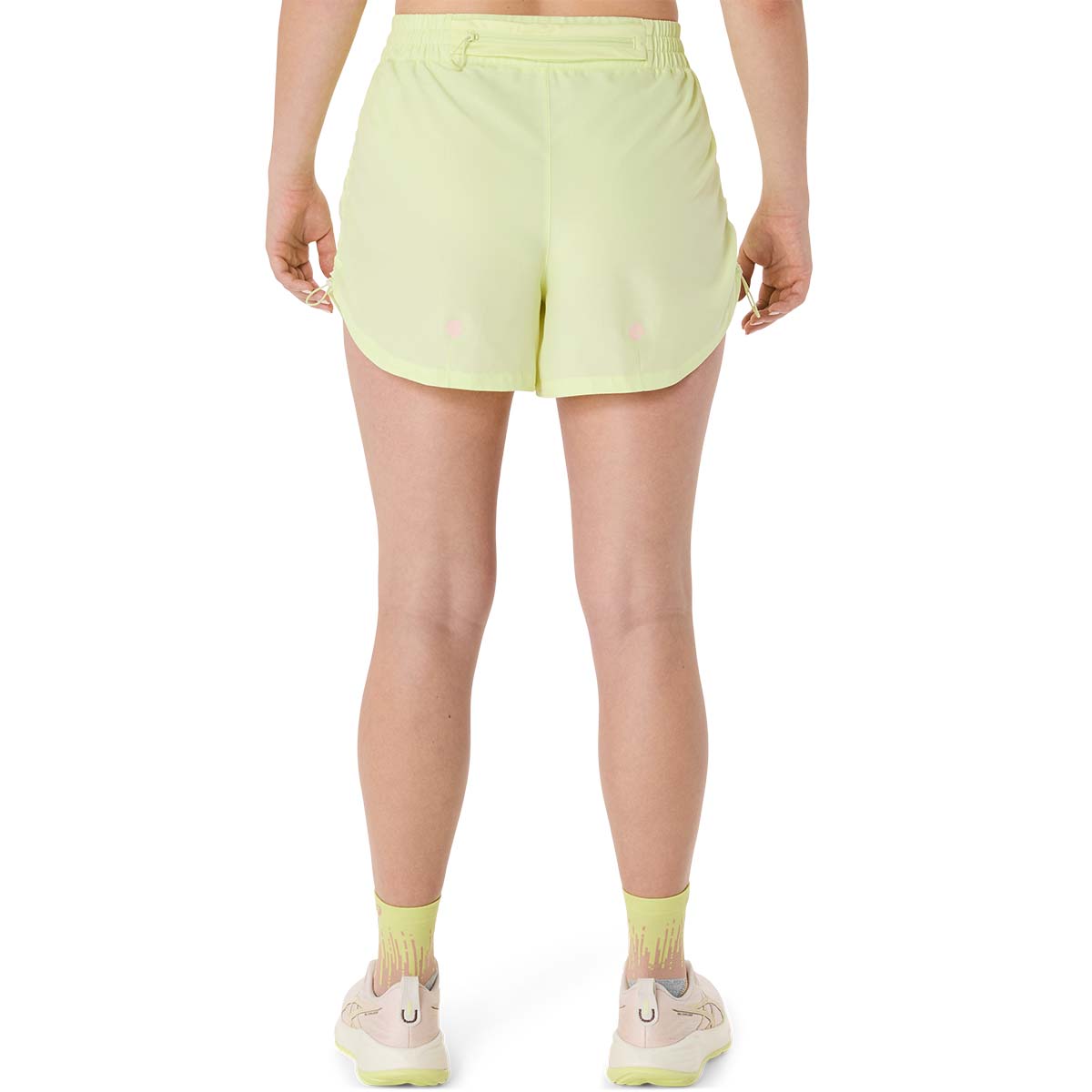 Asics Nagino Run Adjustable 4In Short Women Huddle Yellow מכנסי ריצה לנשים