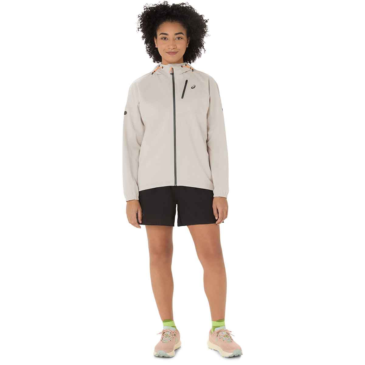Asics Fujitrail Elite Waterproof Jacket Woman Cream ג'קט ריצה לנשים