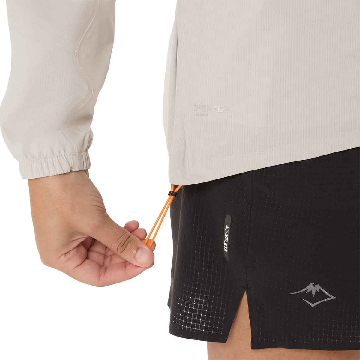 Asics Fujitrail Elite Waterproof Jacket Woman Cream ג'קט ריצה לנשים