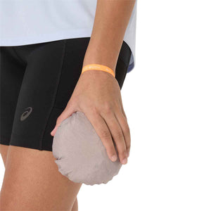 Asics Fujitrail Packable Windbreaker Woman Rainstorm Grey מעיל ריצה מתקפל לנשים