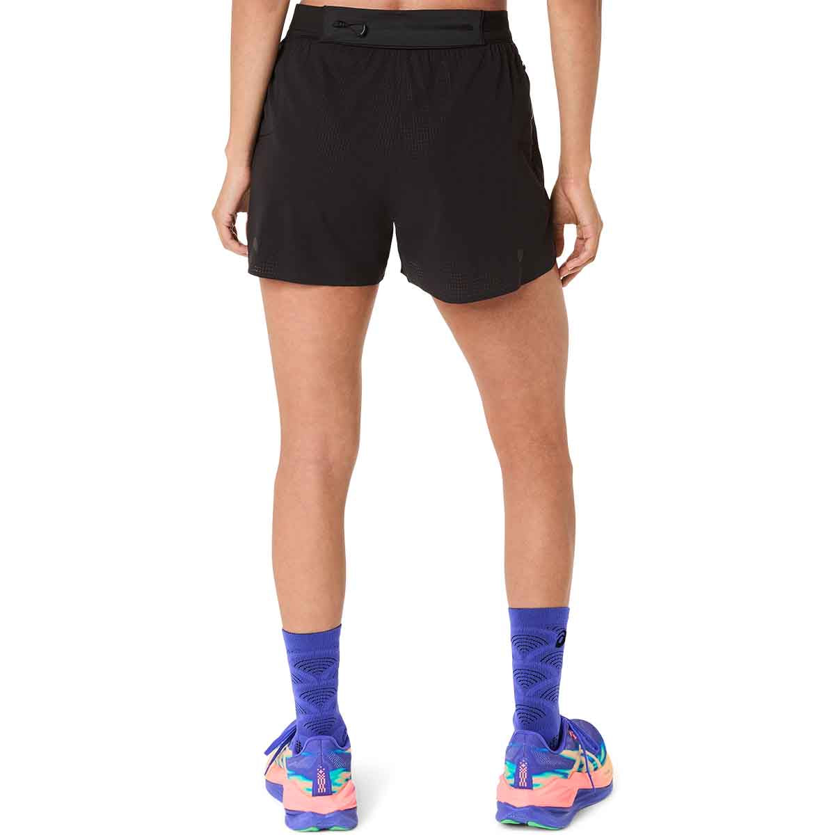 Asics Metarun Split Shorts Women Black מכנסי ריצה לנשים