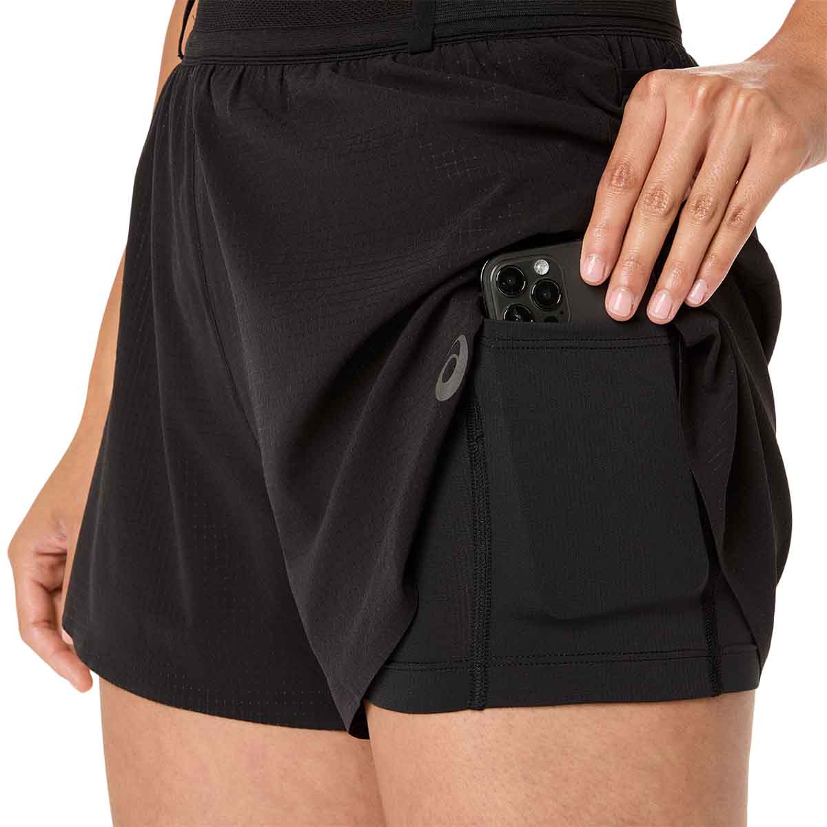 Asics Metarun Split Shorts Women Black מכנסי ריצה לנשים