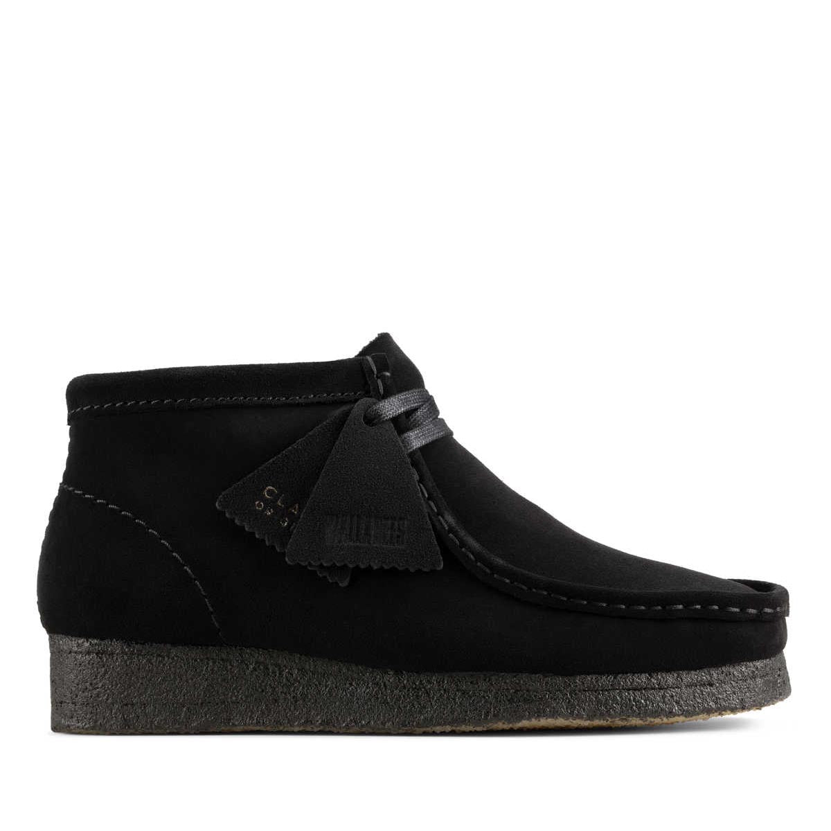 Clarks Wallabee Boot. Black Women מגפי נשים קלארקס