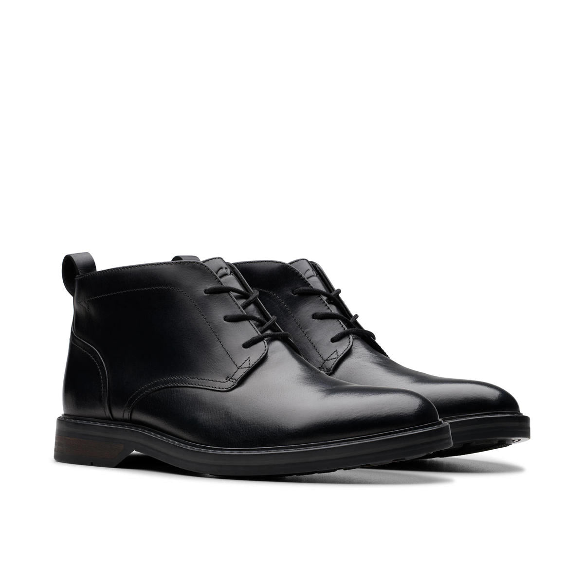 Clarks Aldwin Chukka Black מגפי קלארקס לגברים