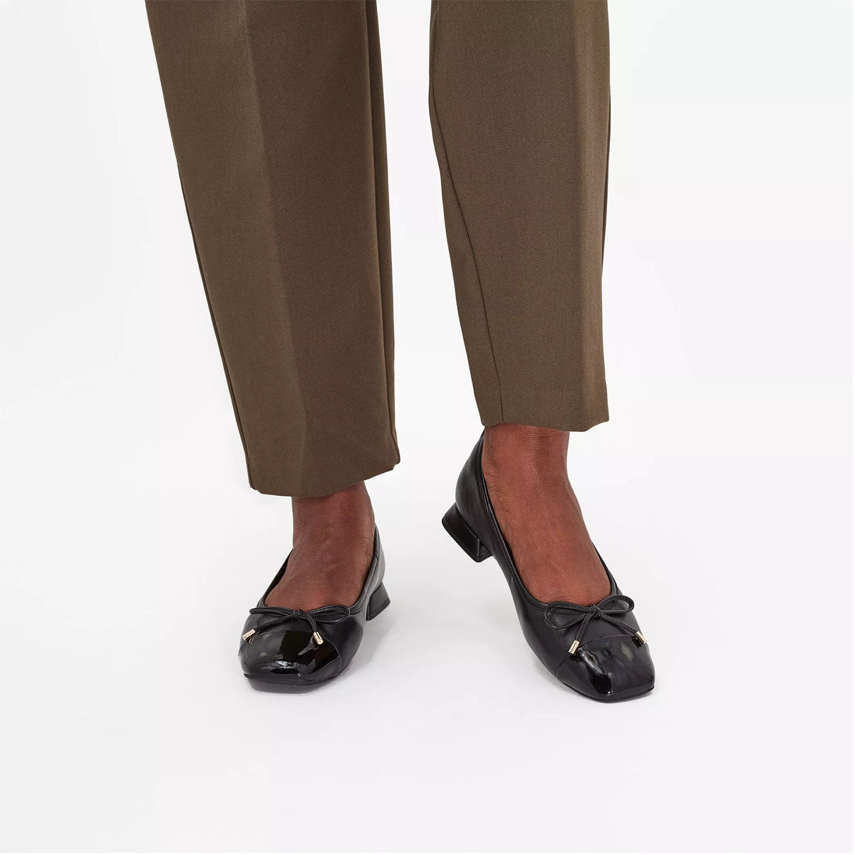 Clarks Ubree15 Poppy Black Combi Lea נעלי קלארקס לנשים