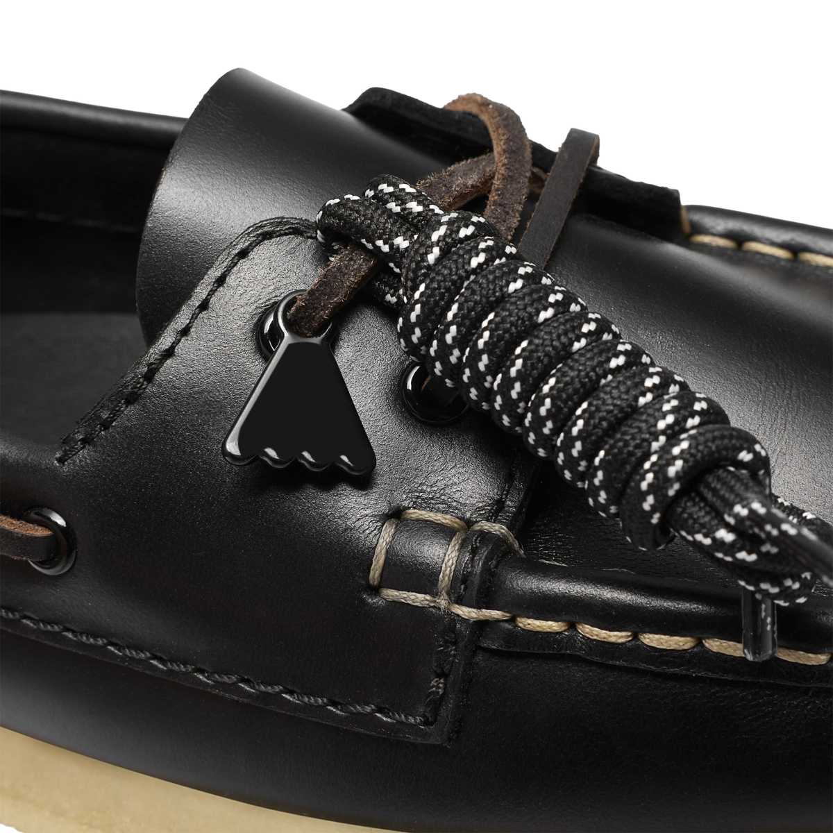 Clarks Godney Boat Black נעלי קלארקס מוקסין לנשים