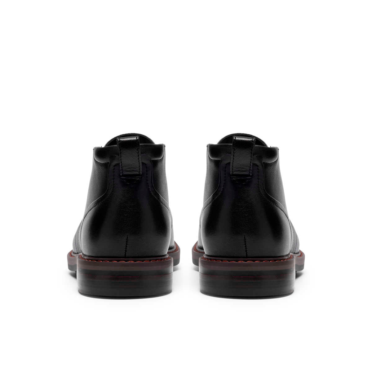 Clarks Aldwin2 Chukka Black Leather מגפי קלארקס לגברים