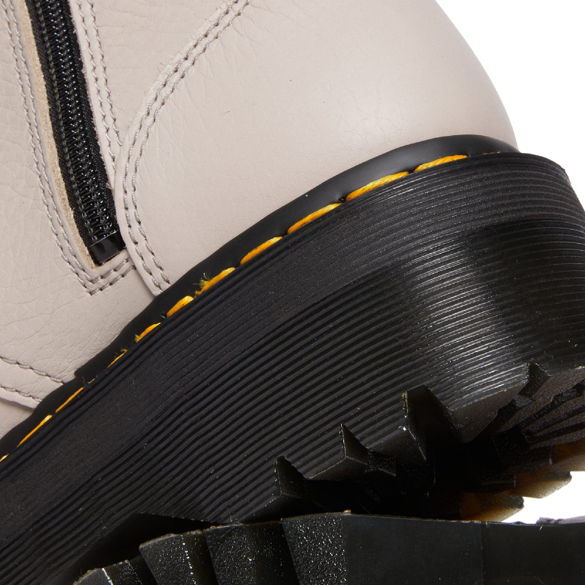 נעלי ד"ר מרטינס גיידון Dr. Martens Jadon III Vintage Taupe