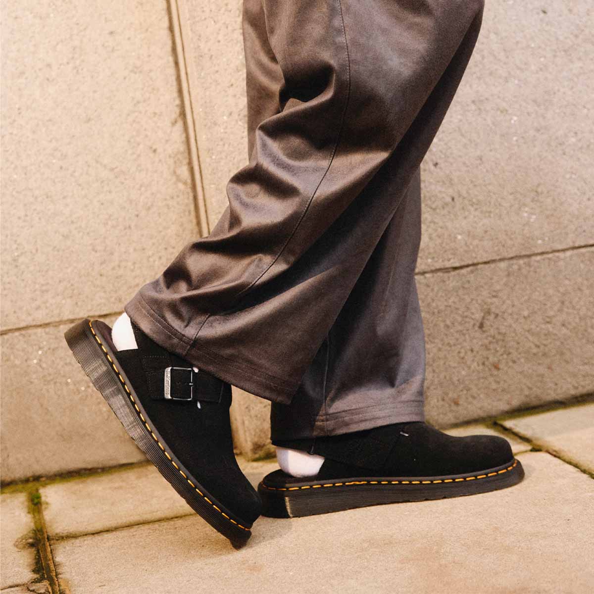 Dr. Martens Jorge II Black סנדלי ד"ר מרטינס ג'ורג שחור