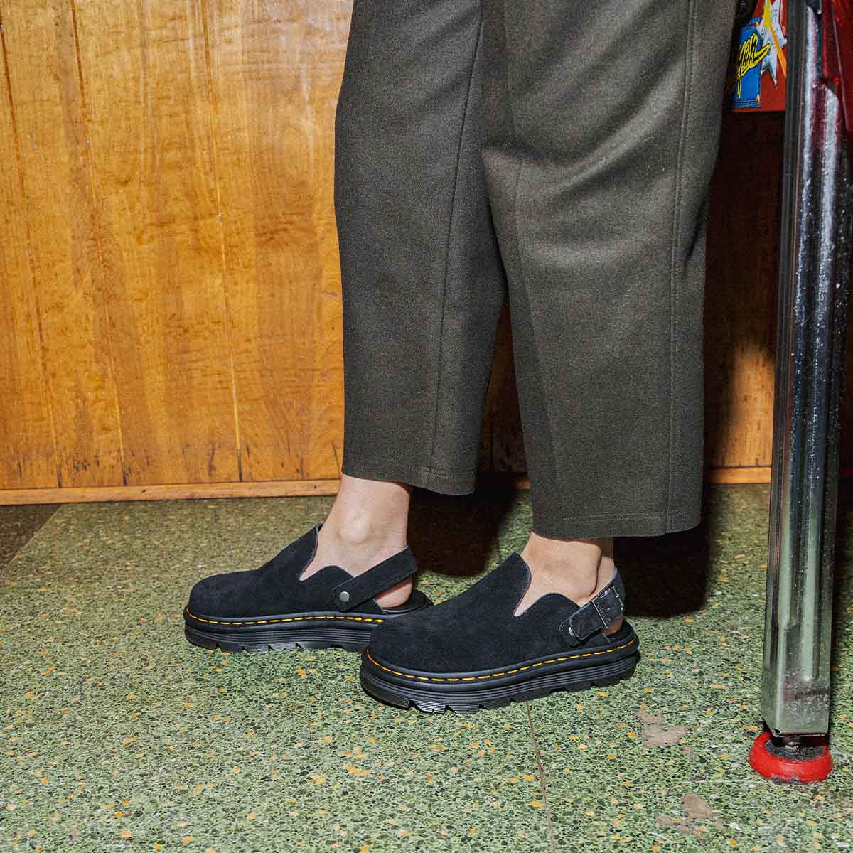 Dr. Martens ZebZag Mule Black כפכפי ד"ר מרטינס יוניסקס