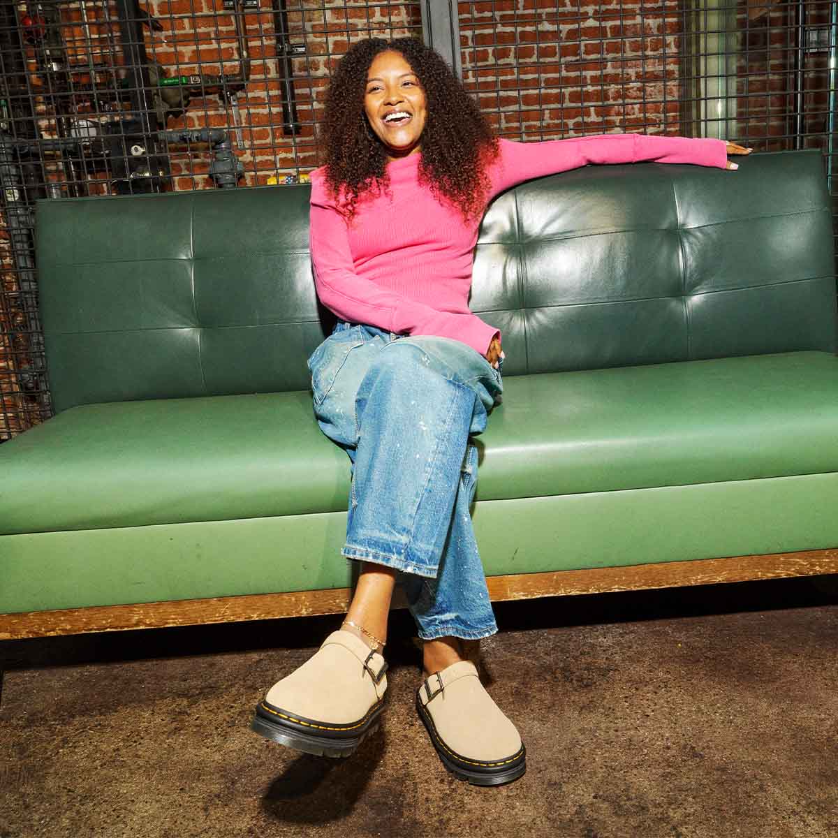 Dr. Martens ZebZag Mule Tan כפכפי ד"ר מרטינס יוניסקס