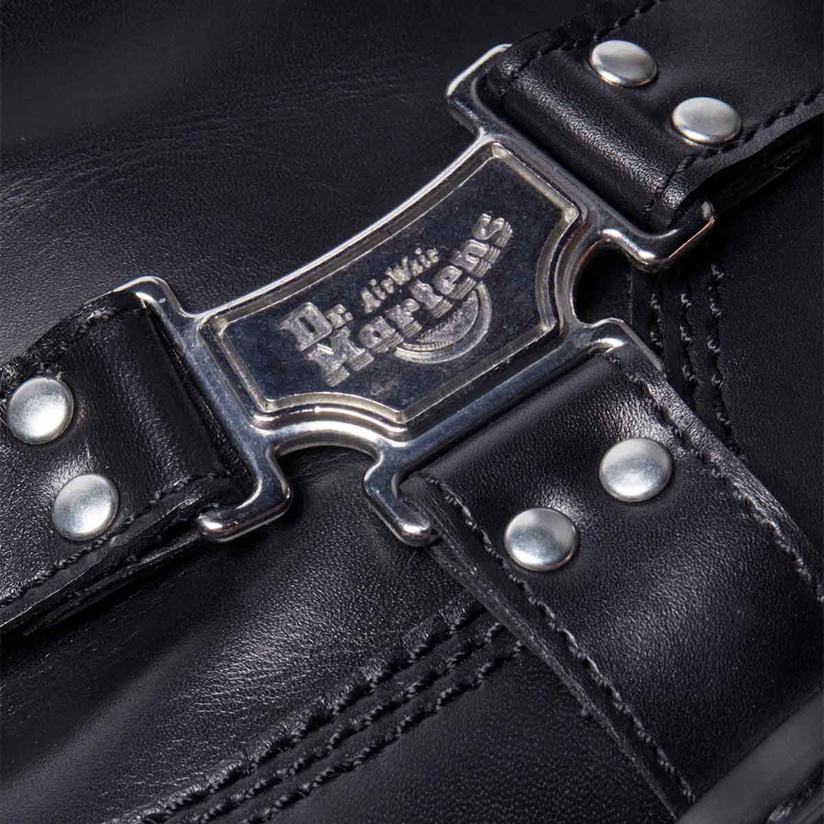 Dr. Martens Anistone Hi Pull On Boot Unisex מגפי ד"ר מרטינס אניסטון שחור