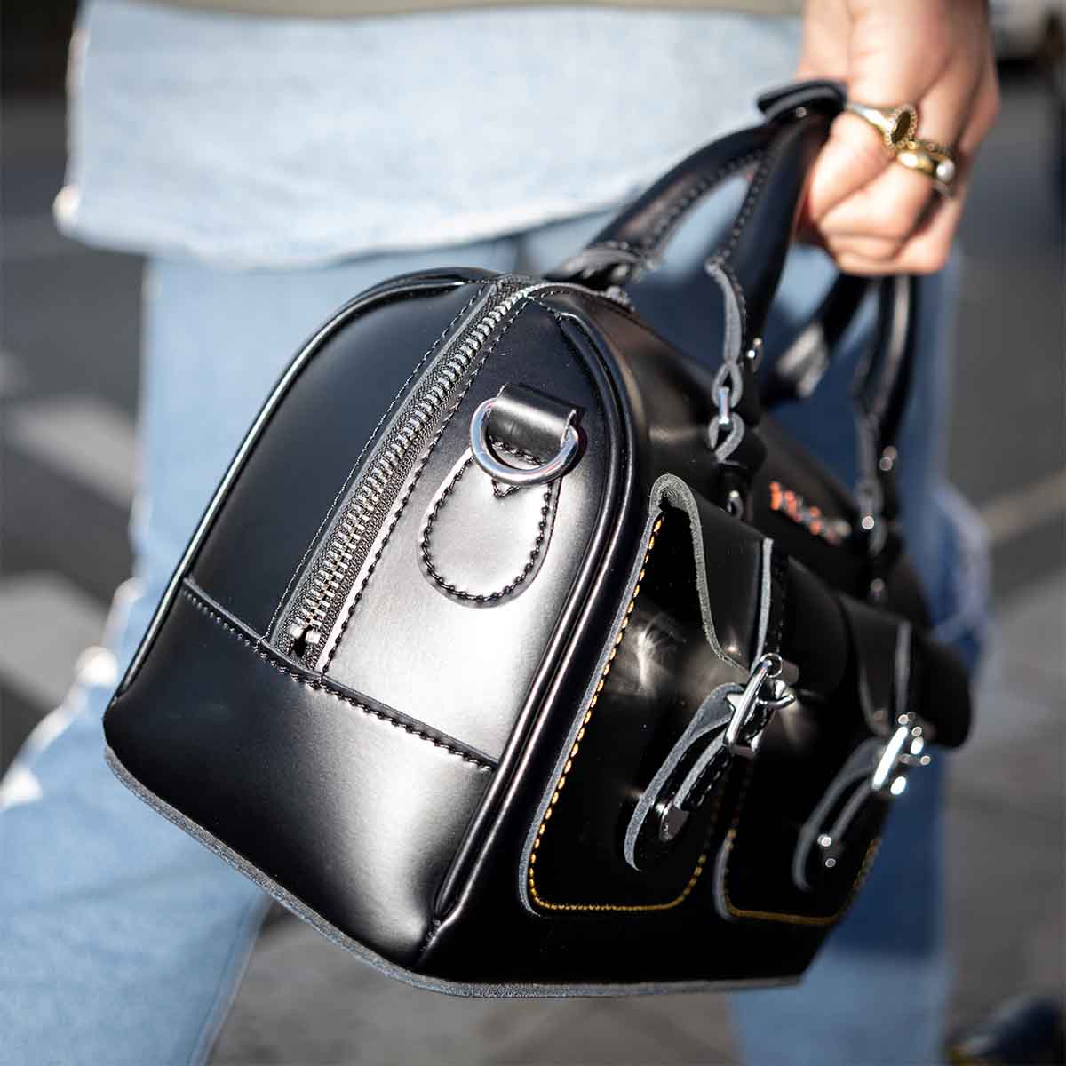 Dr. Martens Top Handle Bag Black תיק יד ד"ר מרטינס