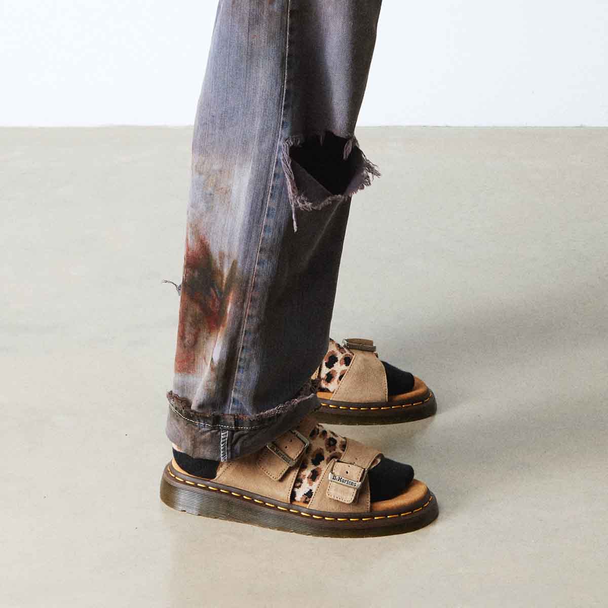 Dr. Martens Josef Slide Savannah Tan כפכפי ד"ר מרטינס יוניסקס