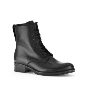 מגפוני נשים גאבור Gabor Black lace-up ankle boots