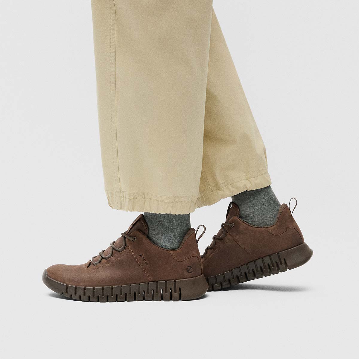 Ecco Gruuv M Dark Clay נעלי אקו לגברים גרוב קליי