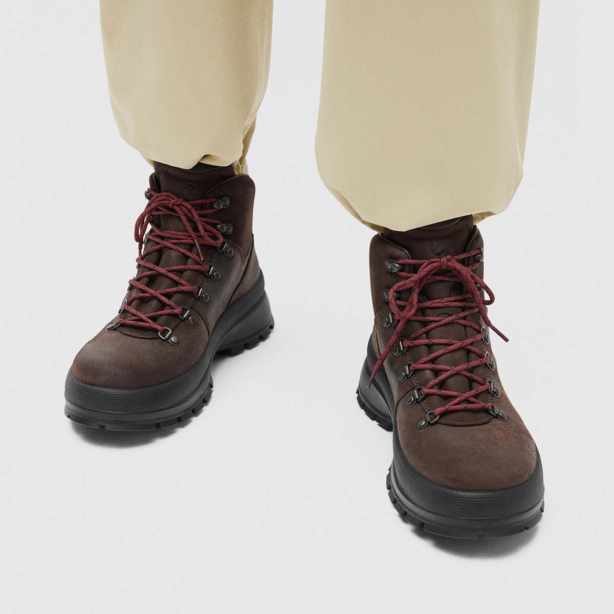 Ecco Track 30 M Mocha מגפי אקו לגברים טרק 30 מוקה