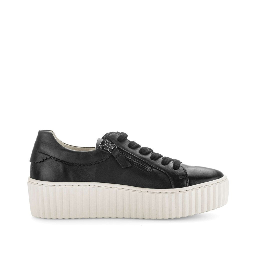 Gabor Low-top black sneakers סניקרס גאבור לנשים