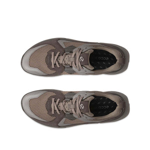 Ecco Biom 2.2 M Taupe סניקרס אקו לגברים ביום 2.2 טיופ