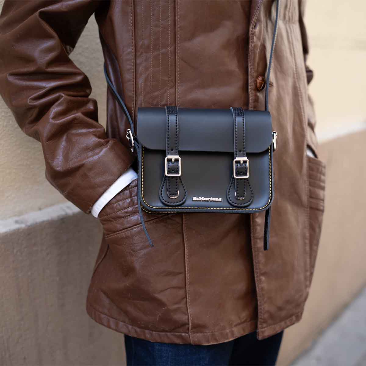 Dr. Martens Leather Crossbody Bag 7 Satchel Black תיק ד"ר מרטינס