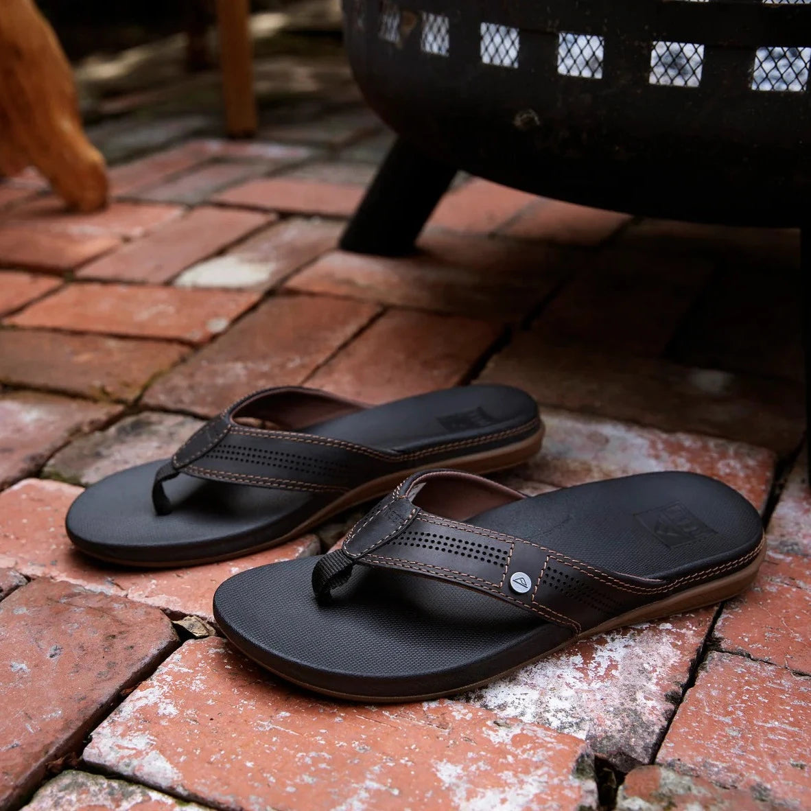 כפכפי גברים ריף שחור חום Reef Cushion Bounce Lux Black Brown