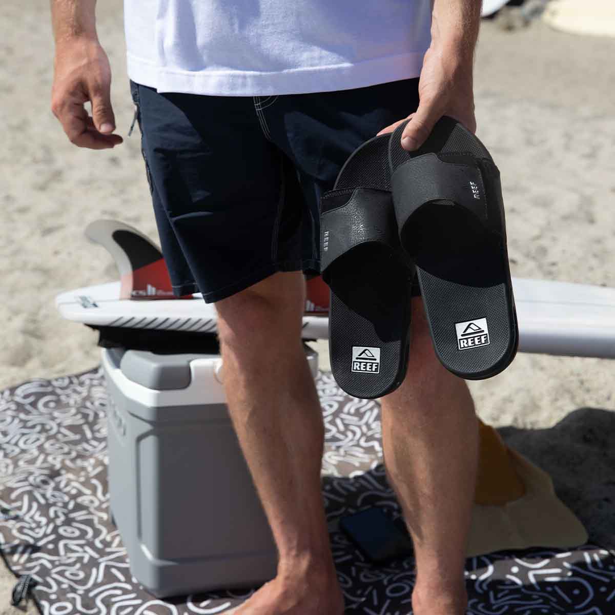 Reef Fanning Slide Black Silver כפכפי גברים ריף