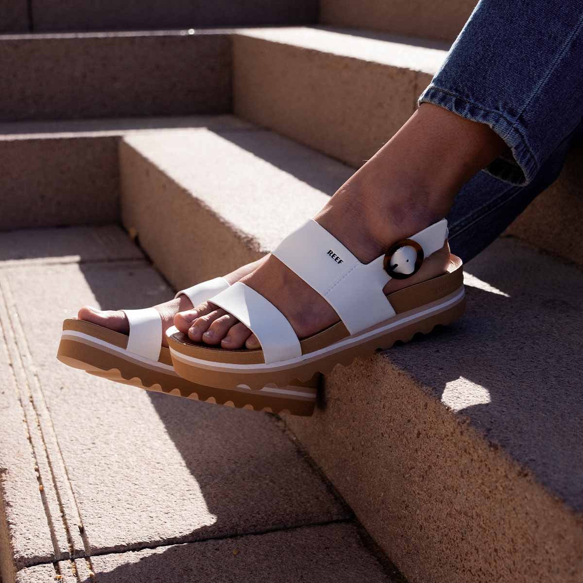 Reef Vista Hi Buckle Cloud כפכפי ריף לנשים