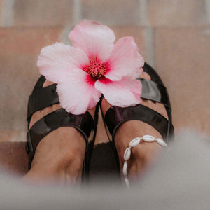 כפכפי נשים ריף Reef Cushion Vista Higher Black Patent