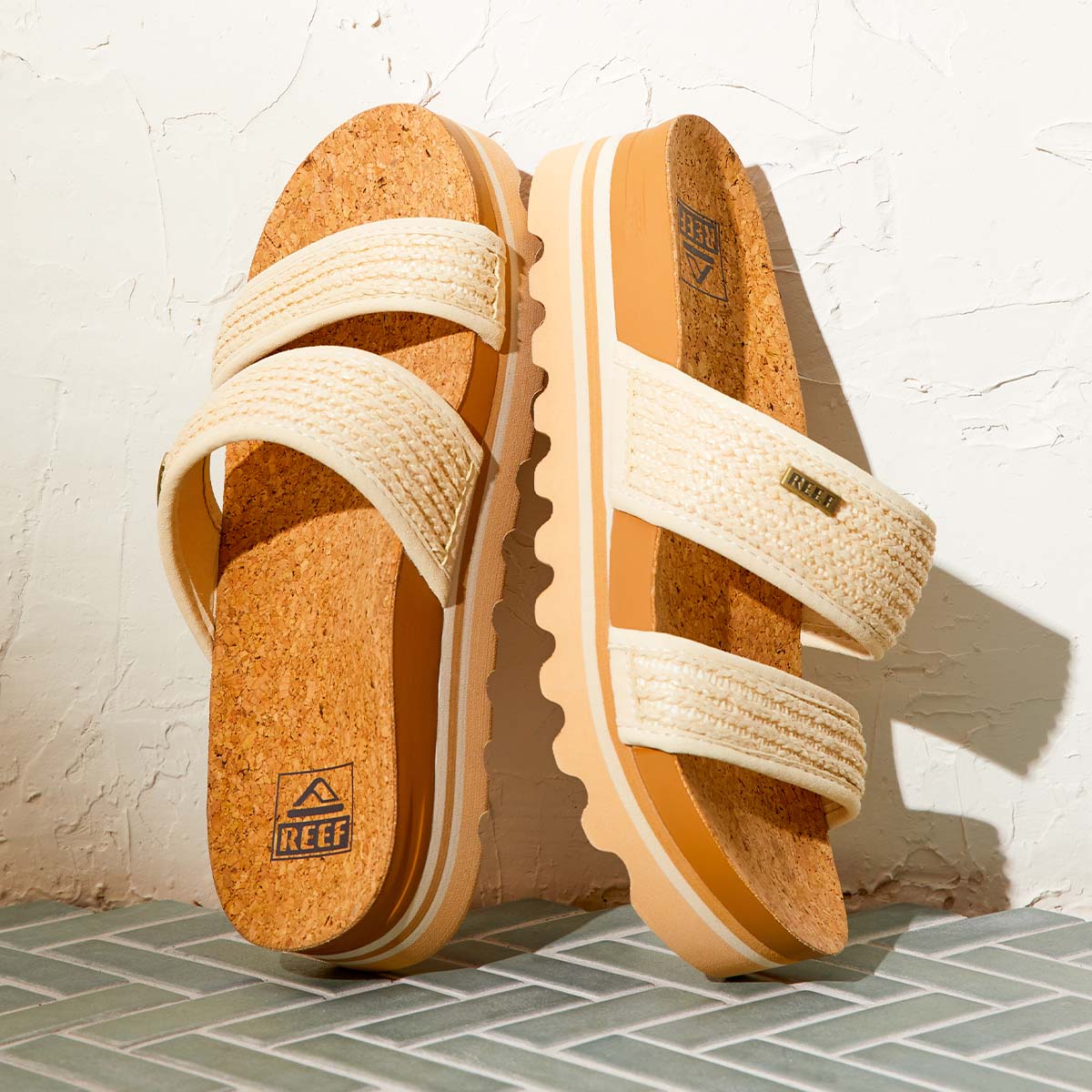 Reef Cushion Vista Higher Raffia כפכפי ריף לנשים