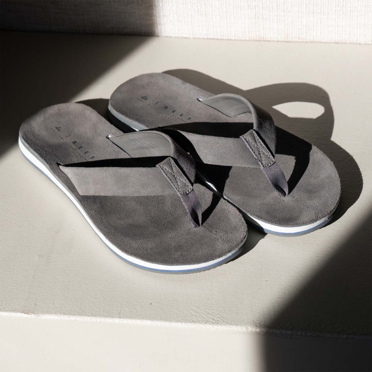 Reef Ojai Classic Grey Suede כפכפי ריף לגברים