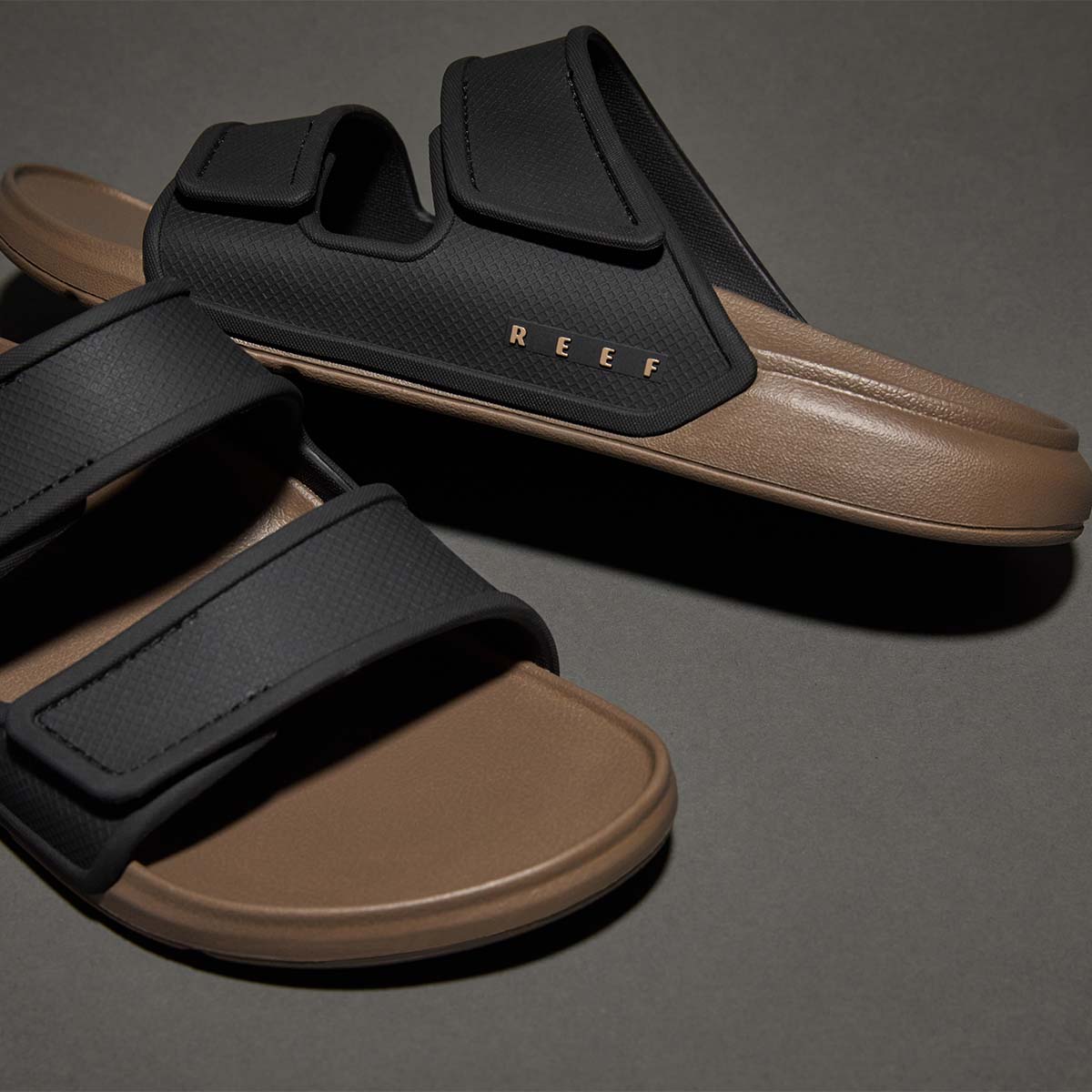 Reef Oasis Adapt Fossil Black כפכפי ריף לגברים