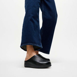 Fit Flop Shuv Tumbled Clogs All Black כפכפי פיטפלופ שוב שחור