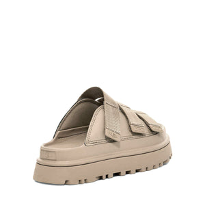 UGG GoldenGlow Slide Sand כפכפי גולדנגלאו סלייד סנד