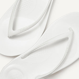 Fit Flop Iqushion Ergonomic Flip Flops Urban White כפכפי פיטפלופ לנשים