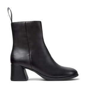 Camper Kora Black Leather Ankle Boots מגפי קמפר לנשים
