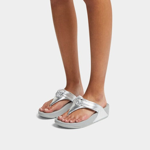 Fit Flop Lulu Padded Knot Metallic Toe Post Sandals Silver כפכפי פיט פלופ