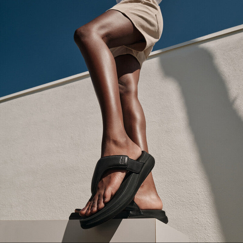 Fit Flop F-Mode Go Adjustable Flatform Toe Post Sandals All Black סנדלי נשים פיט פלופ