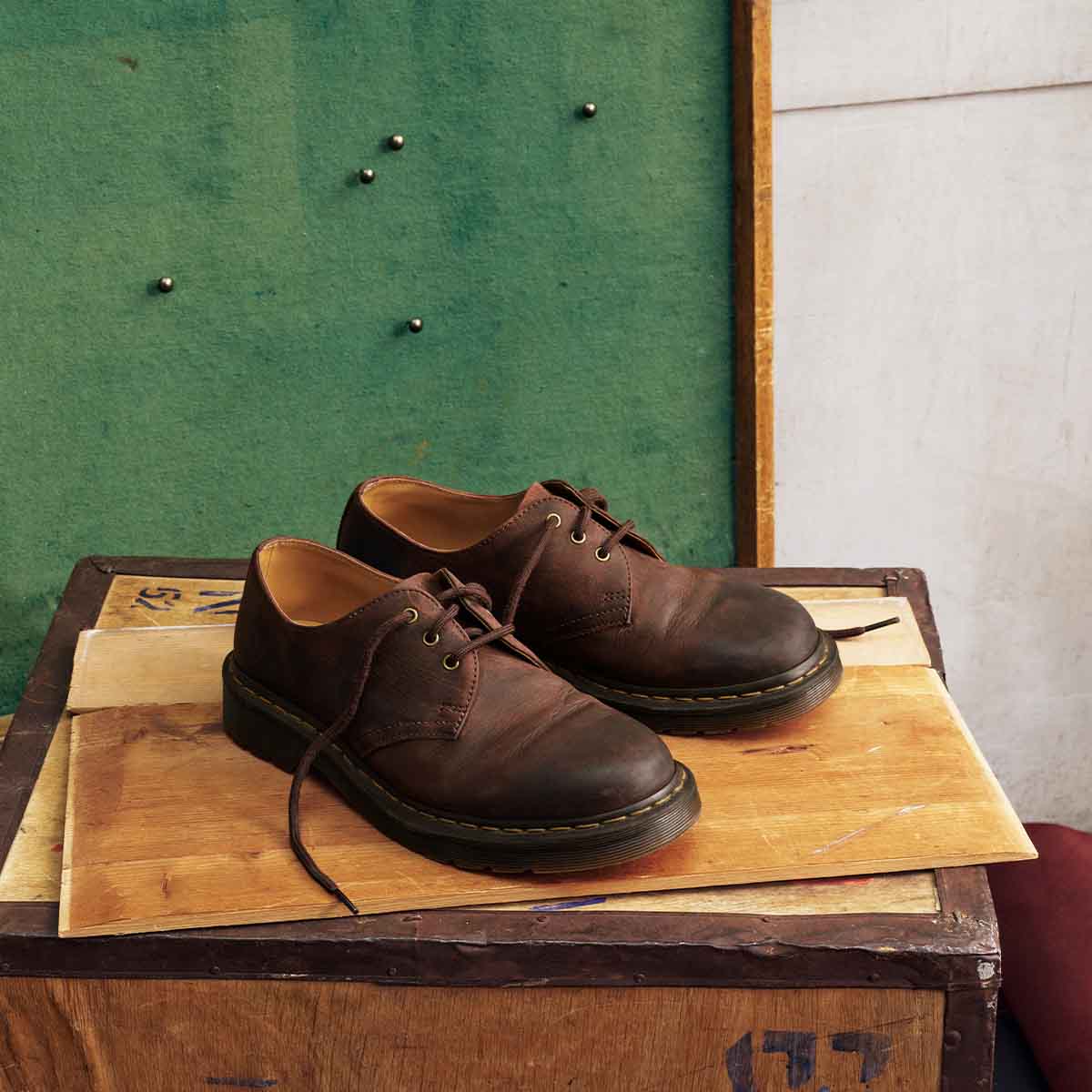 Dr. Martens 3 Eye Shoe 1461 Crazy Horse Unisex נעלי ד"ר מרטינס  1461 קרייז הורס