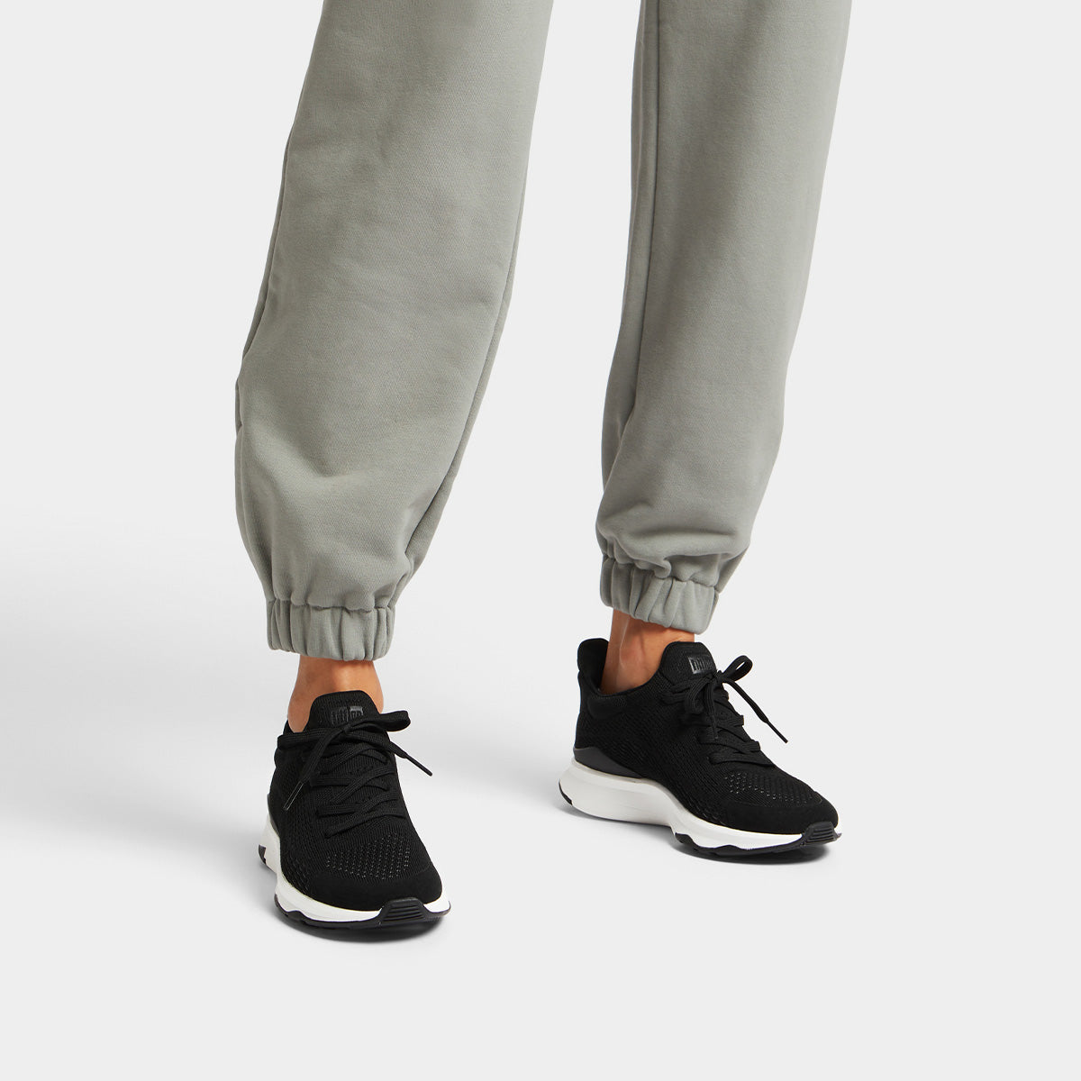 Fit-Flop Vitamin Ffx Knit Sports Sneakers Black נעלי פיט פלופ לנשים