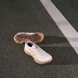 Asics Gel Kayano 32 Women White Orange Glow נעלי ריצה ג`ל קיאנו 32 לנשים