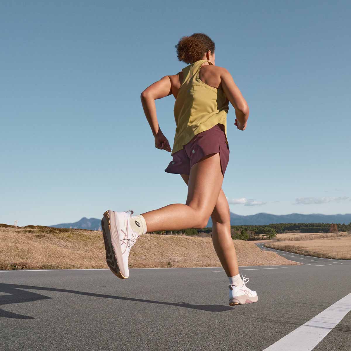 Asics Gel Kayano 32 Women White Orange Glow נעלי ריצה ג`ל קיאנו 32 לנשים