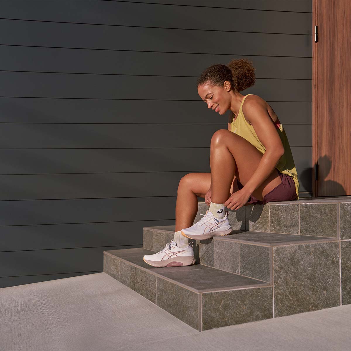 Asics Gel Kayano 32 Women White Orange Glow נעלי ריצה ג`ל קיאנו 32 לנשים