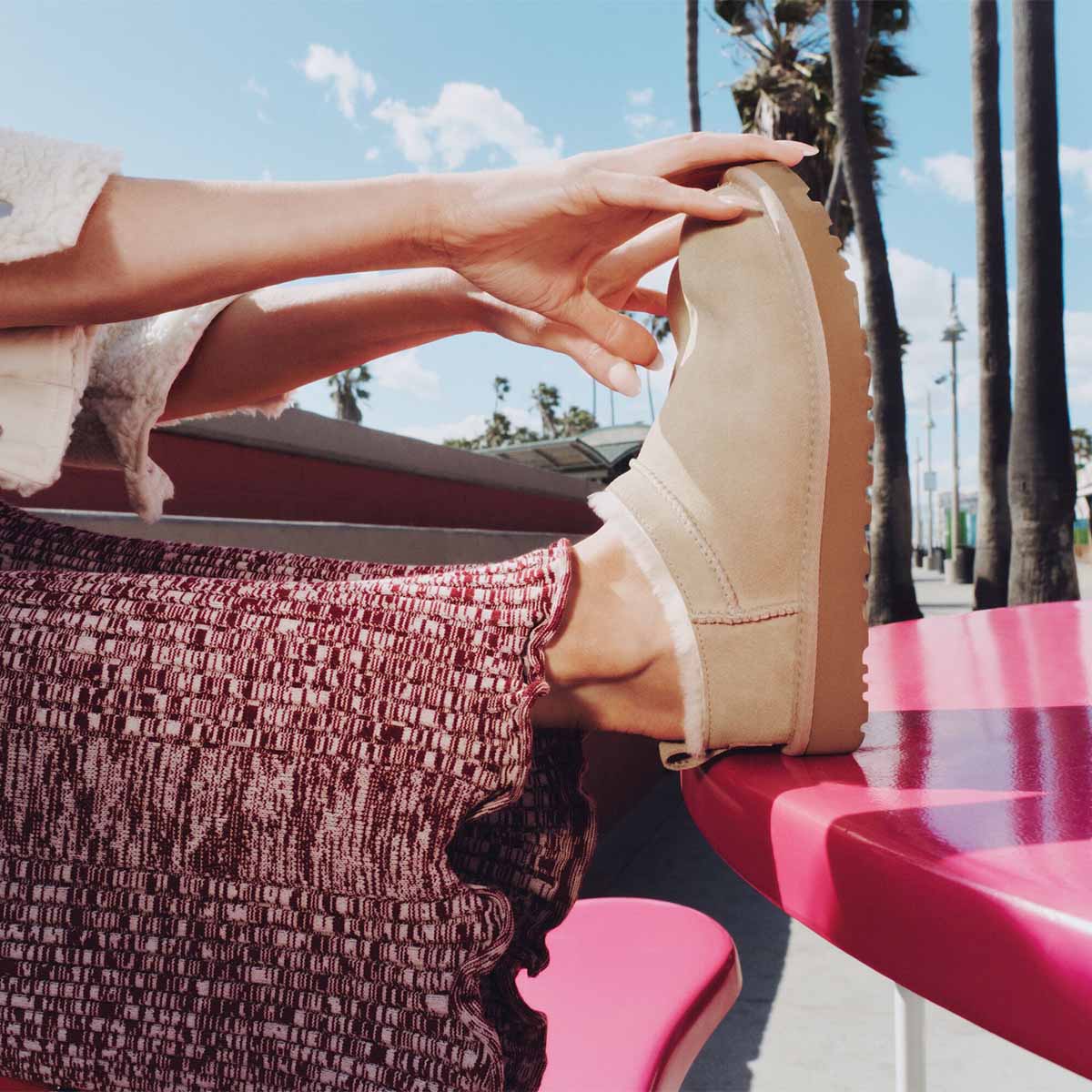 UGG Classic Micro Sand קלאסיק מיקרו סנד לנשים