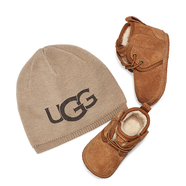 Baby Neunel And UGG Beanie Chestnut  מארז לפעוט UGG