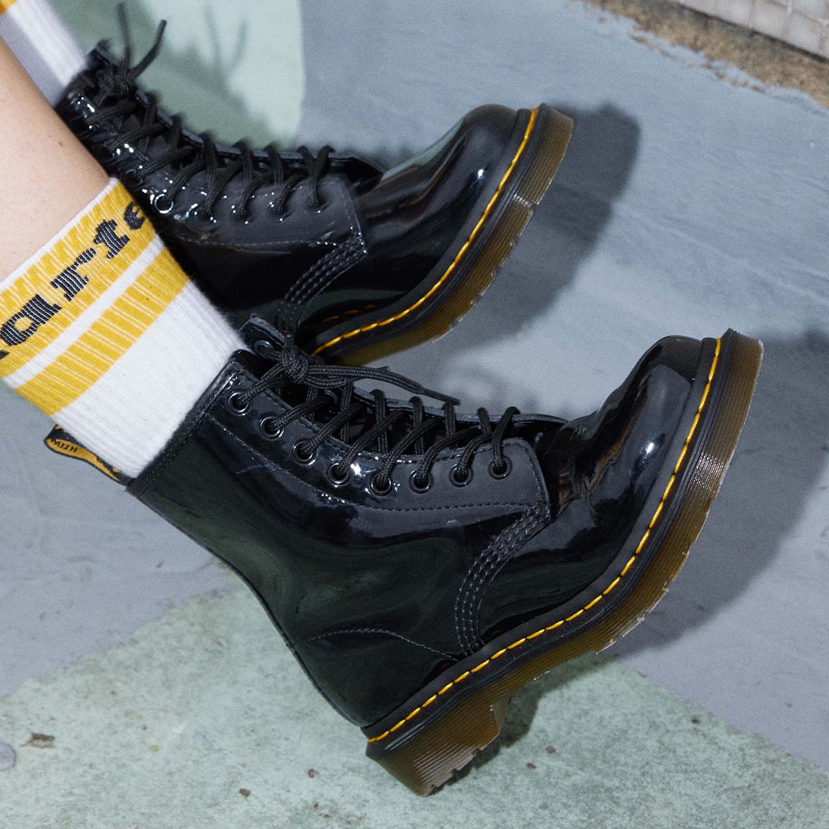 נעלי ד״ר מרטינס Dr. Martens Eye Boot Patent Lamper Black 1460