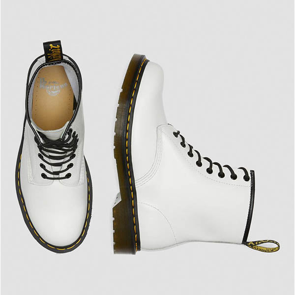 נעלי ד״ר מרטינס Dr. Martens Eye Boot White Smooth 1460